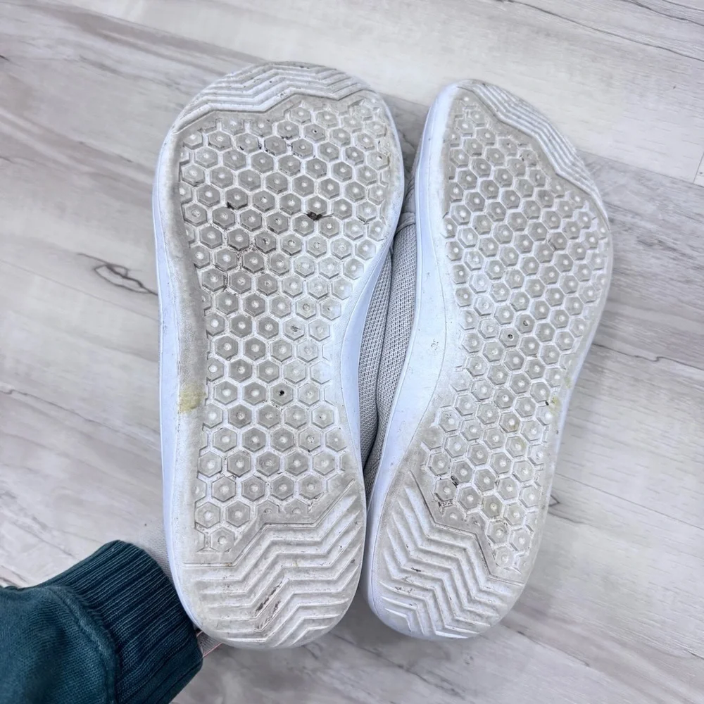 WHITIN Barefoot Minimalist Tan Neutral Sneakers Womens 10 wide like new